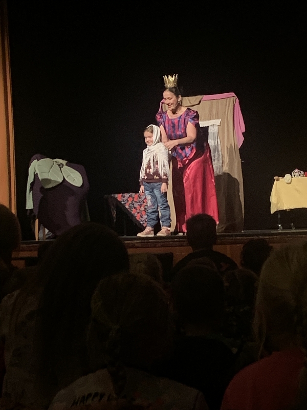 Děti z MŠ Pohádka v divadle