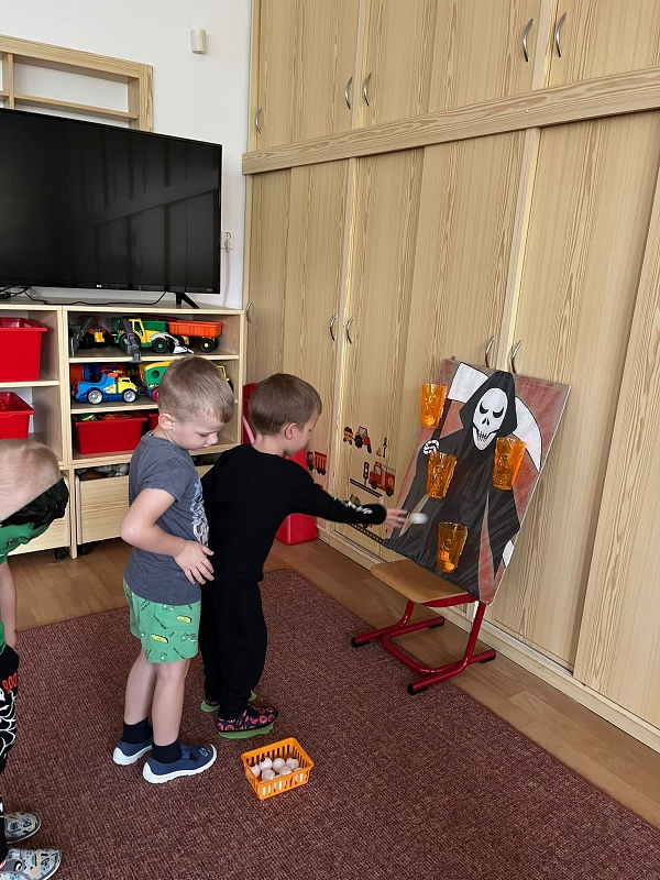 Halloween v Broučcích