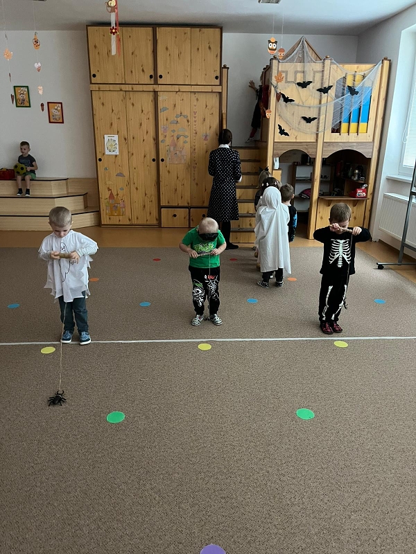 Halloween v Broučcích