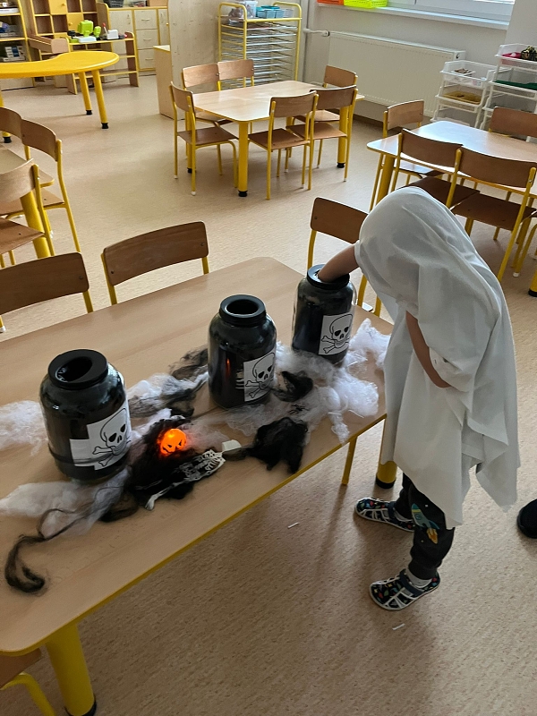 Halloween v Broučcích