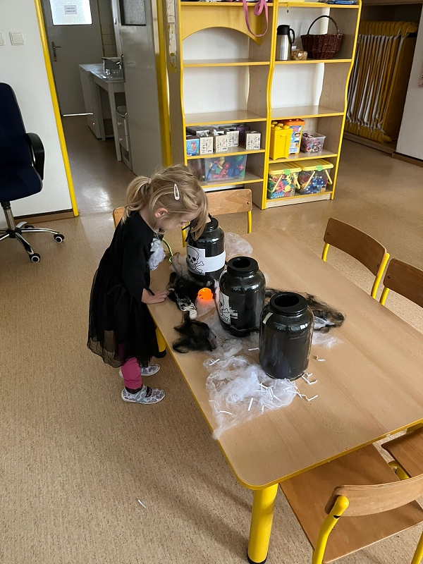 Halloween v Broučcích