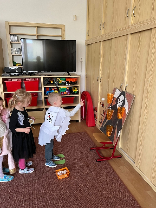 Halloween v Broučcích