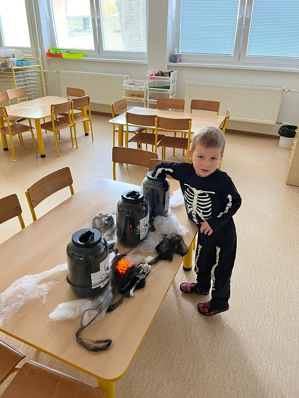 Halloween v Broučcích