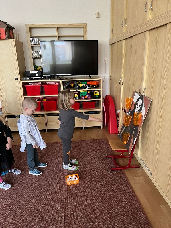 Halloween v Broučcích