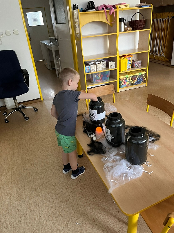 Halloween v Broučcích