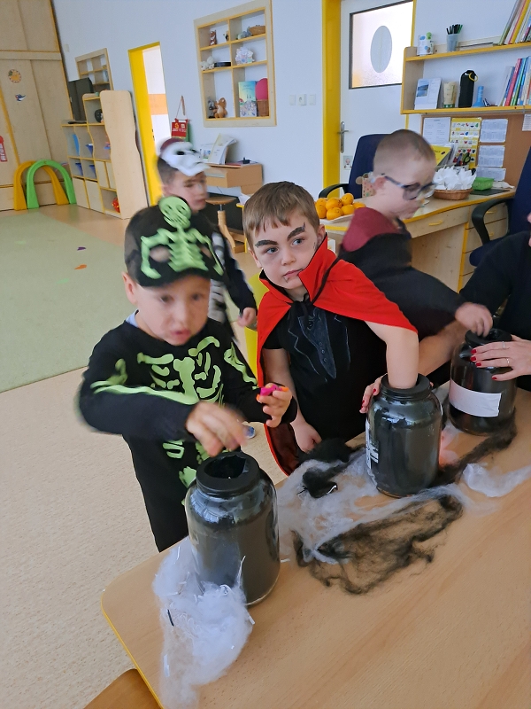 Halloween ve Veverkách