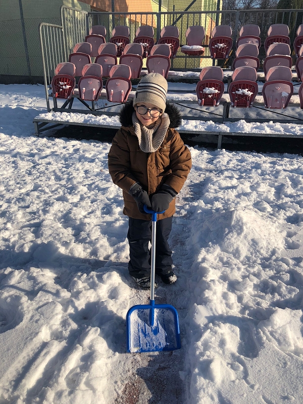 Hrátky na sněhu - Opičky