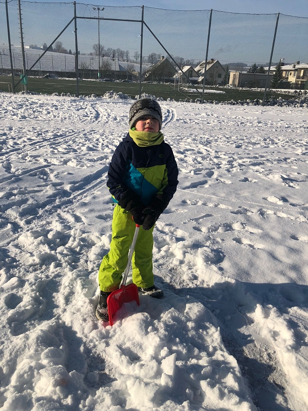 Hrátky na sněhu - Opičky