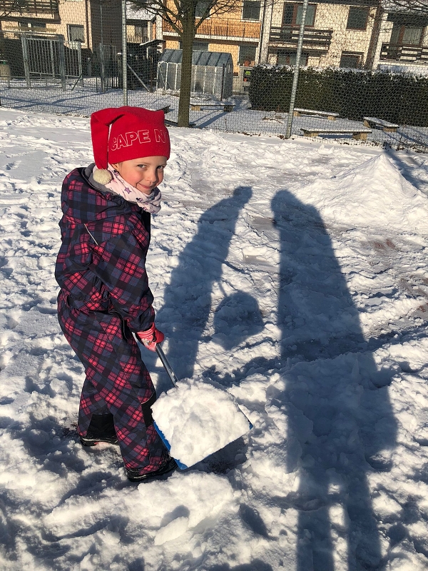 Hrátky na sněhu - Opičky