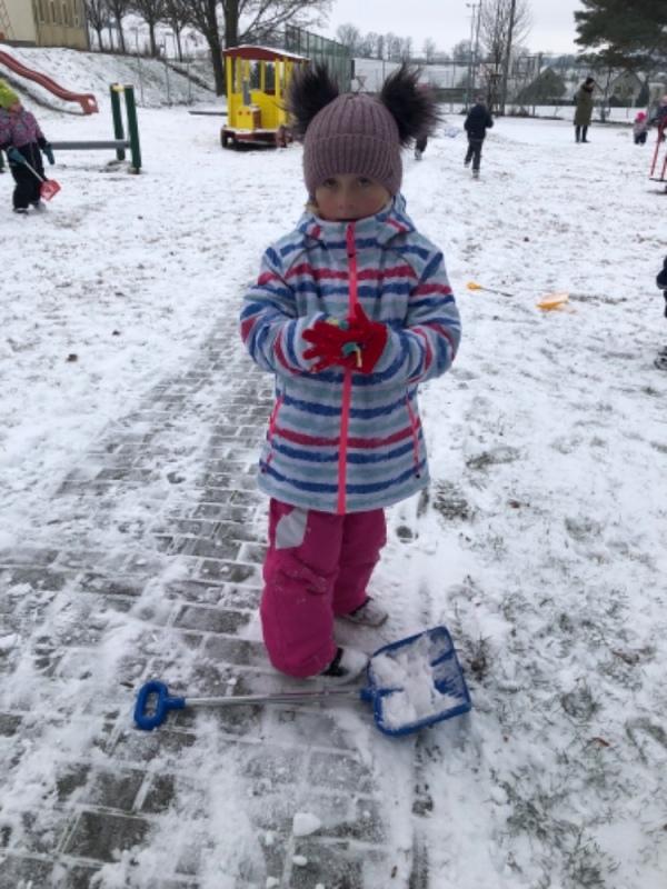 Hrátky na sněhu - Opičky