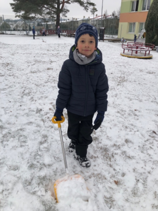 Hrátky na sněhu - Opičky