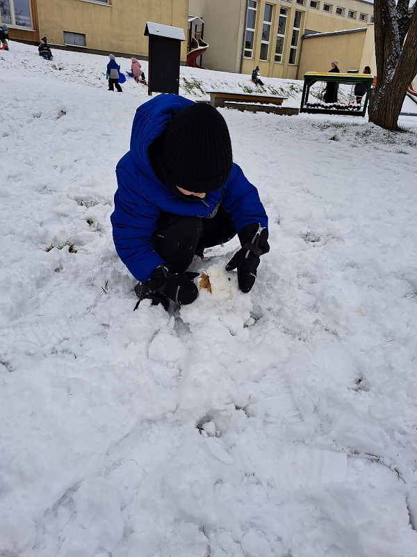Hrátky se sněhem s dětmi z Veverek