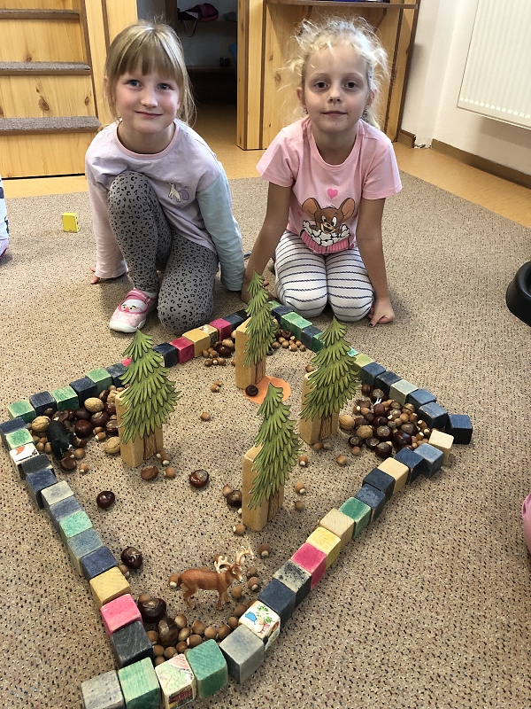 Listopad v Opičkách