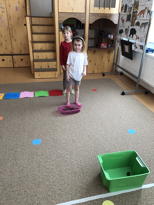 Listopad v Opičkách