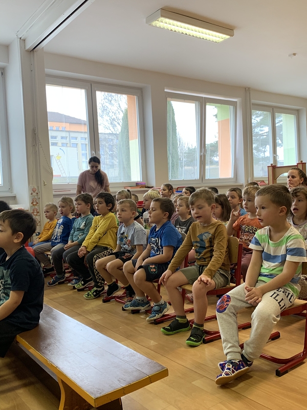 Loutkové divadlo v MŠ