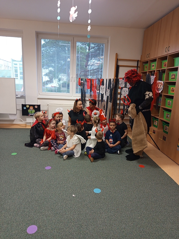 Čertovské dovádění ve  Veverkách