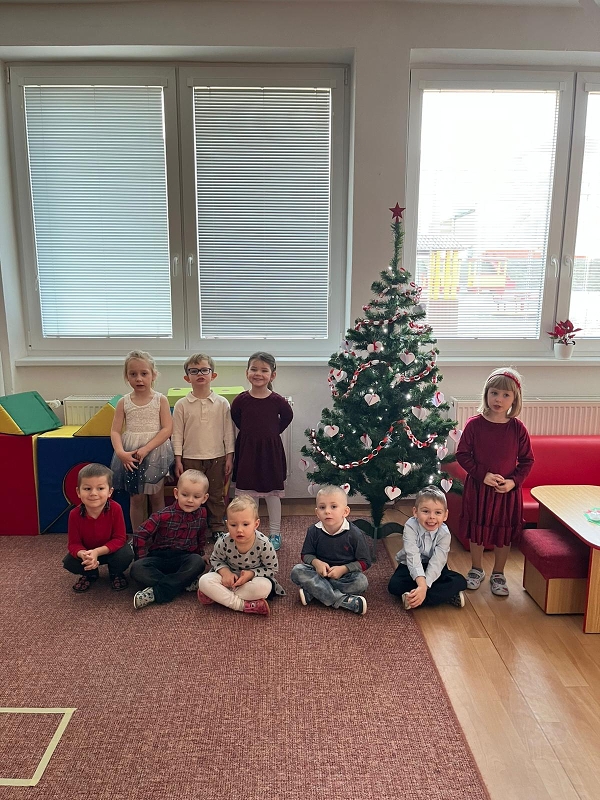 Vánoční nadílka v Broučcích