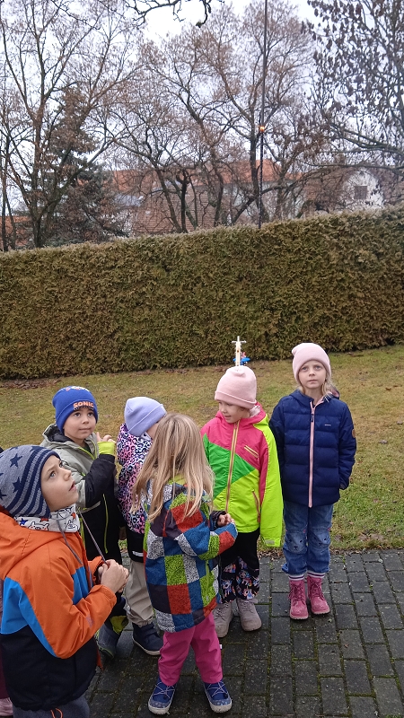 Vánoční zvyky - jmelí, prskavky v Opičkách