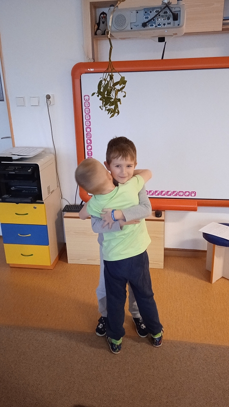 Vánoční zvyky - jmelí, prskavky v Opičkách