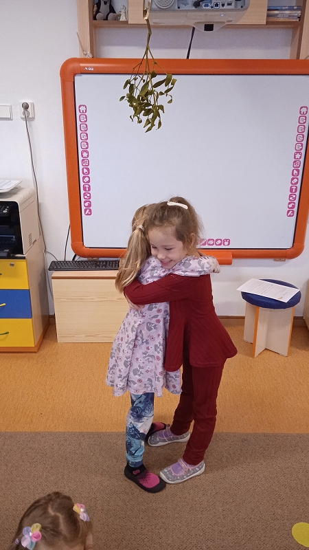 Vánoční zvyky - jmelí, prskavky v Opičkách