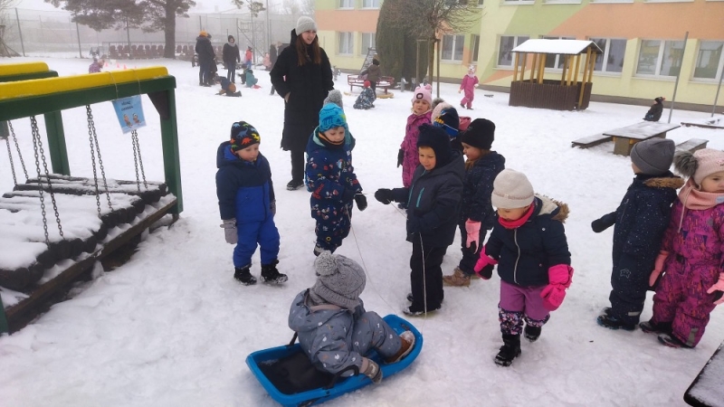 Broučci se účastní zimní školkiády
