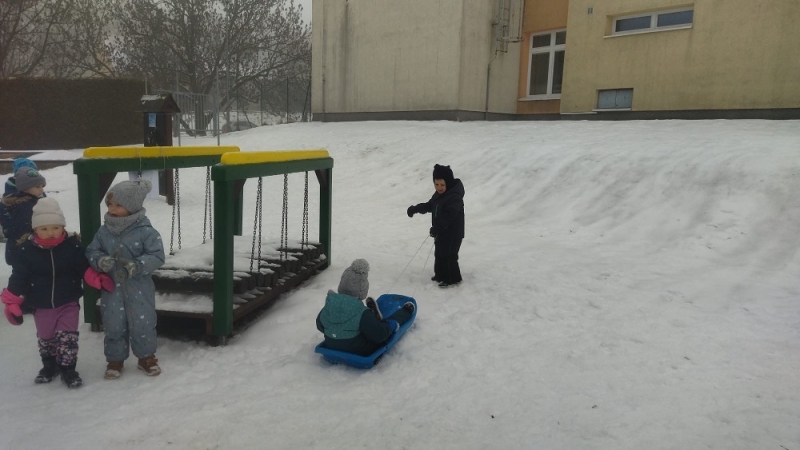 Broučci se účastní zimní školkiády