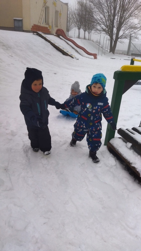 Broučci se účastní zimní školkiády