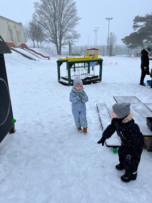 Broučci se účastní zimní školkiády