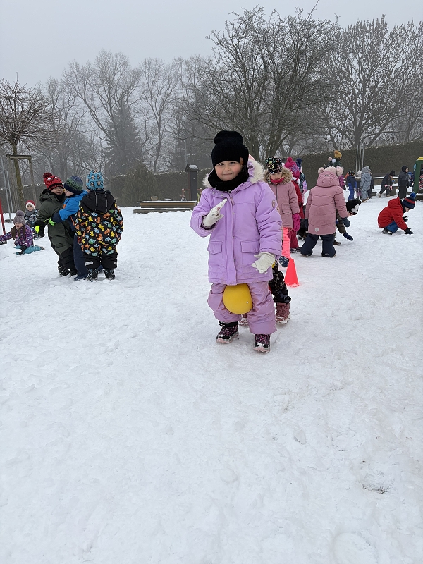 Kočičky na zimní školkiádě