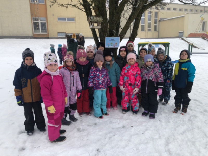 Opičky a zimní školkiáda