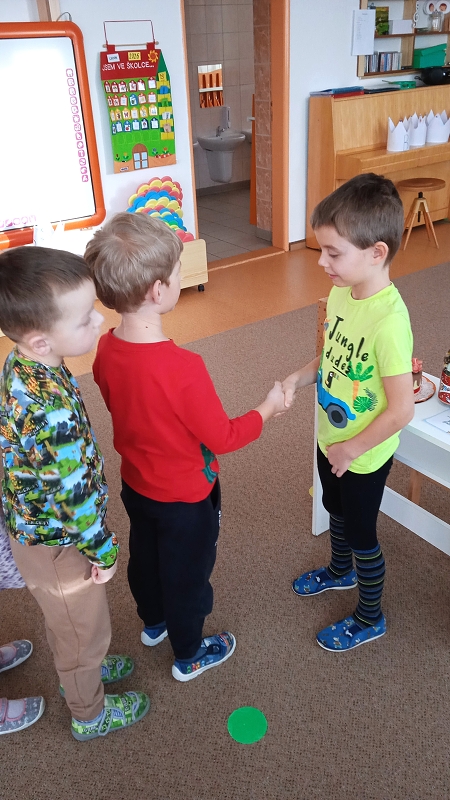 Opičky slaví narozeniny