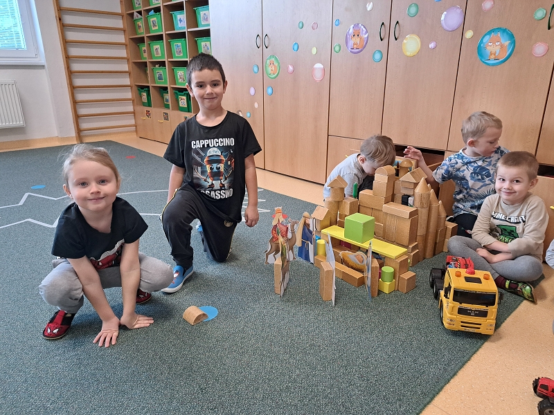 Zimní hrátky ve třídě Veverek