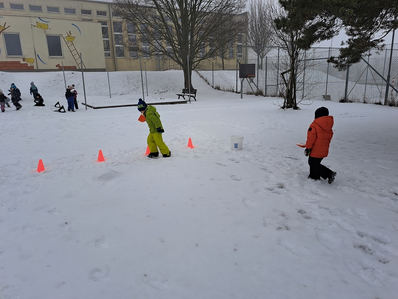 Zimní školkiáda třídy Veverek