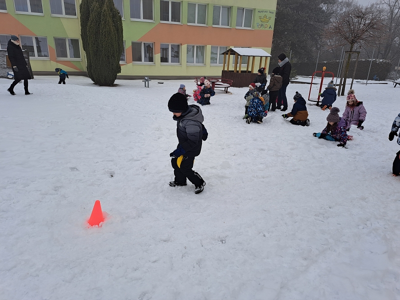 Zimní školkiáda třídy Veverek