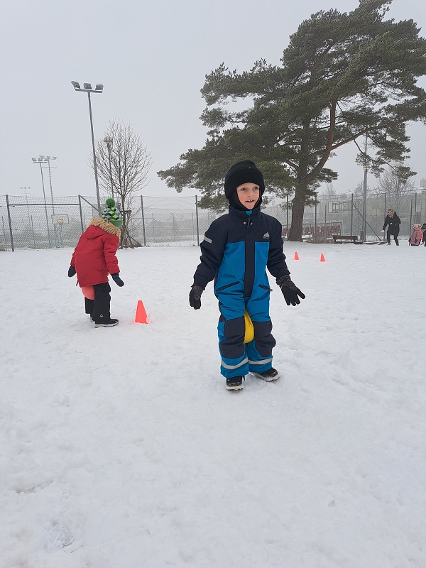 Zimní školkiáda třídy Veverek