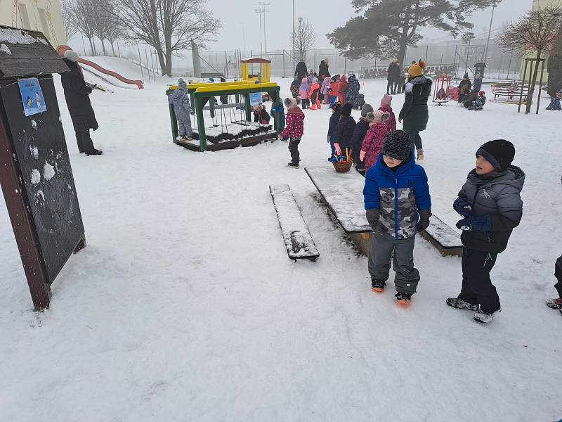 Zimní školkiáda třídy Veverek