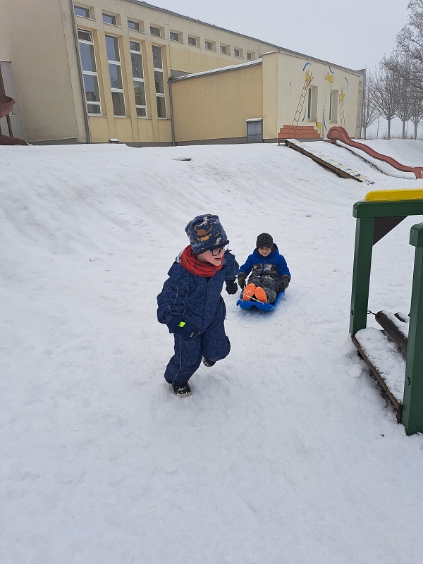 Zimní školkiáda třídy Veverek