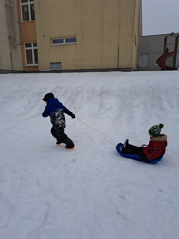 Zimní školkiáda třídy Veverek