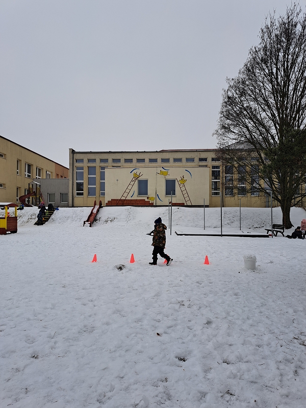 Zimní školkiáda třídy Veverek