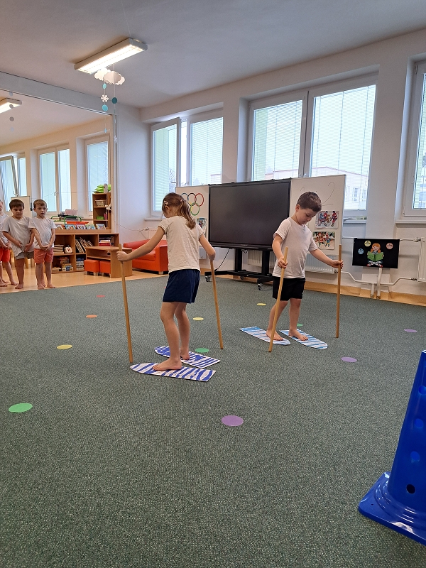 Zimní školkiáda třídy Veverek