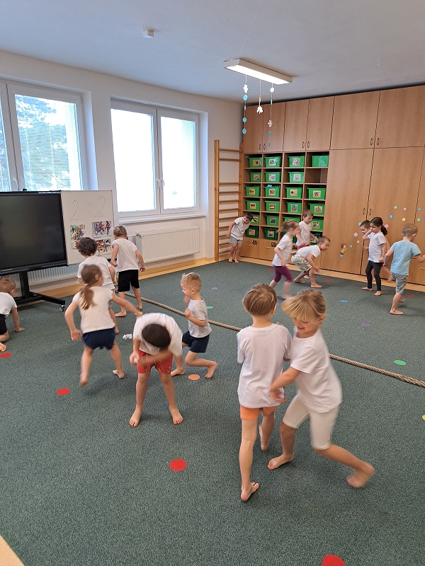 Zimní školkiáda třídy Veverek