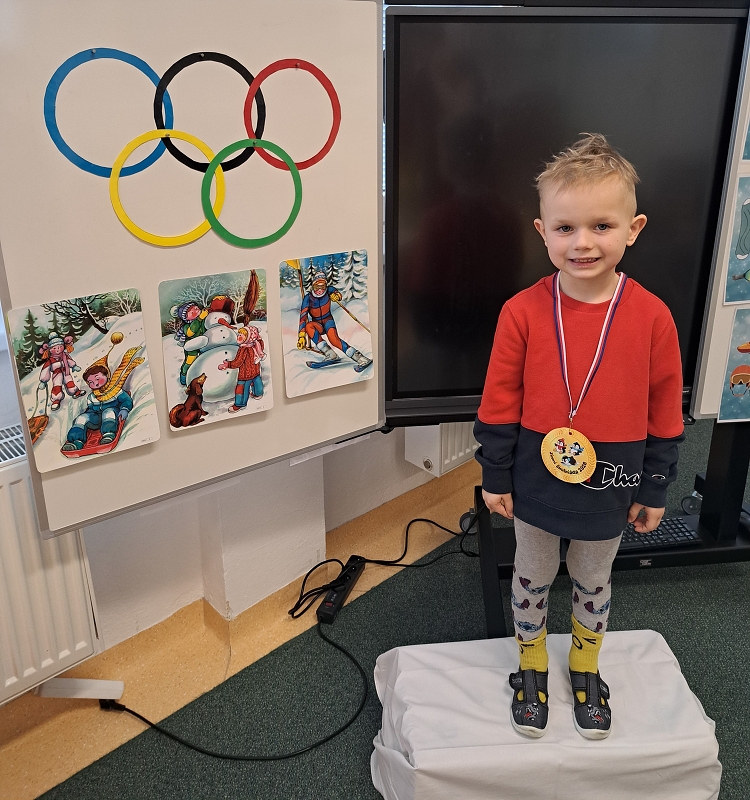 Zimní školkiáda třídy Veverek