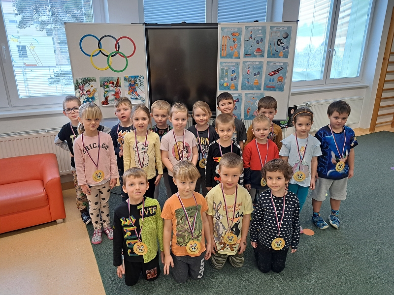 Zimní školkiáda třídy Veverek