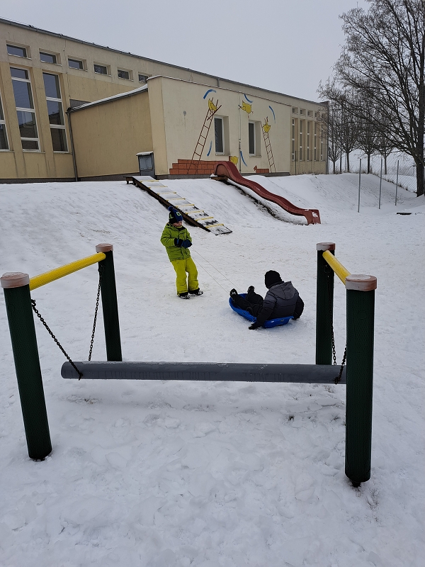 Zimní školkiáda třídy Veverek
