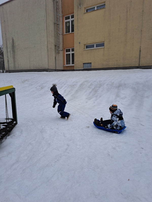 Zimní školkiáda třídy Veverek