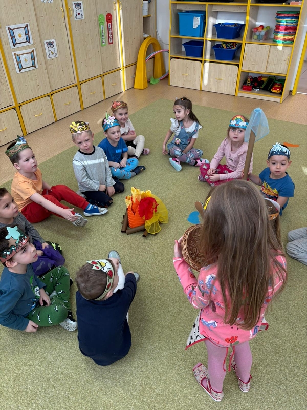 Kočičky a pohádka o dvanácti měsíčkách