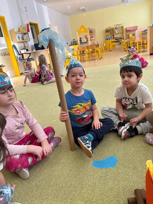 Kočičky a pohádka o dvanácti měsíčkách