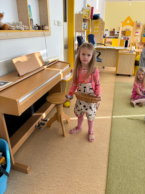 Kočičky a pohádka o dvanácti měsíčkách