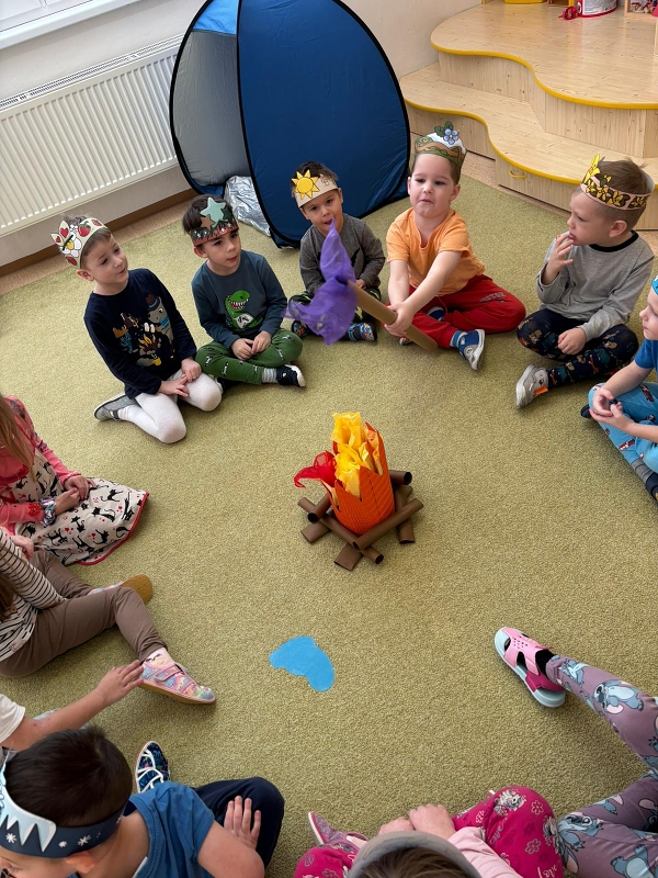 Kočičky a pohádka o dvanácti měsíčkách