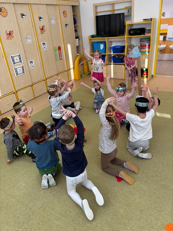 Kočičky a pohádka o dvanácti měsíčkách